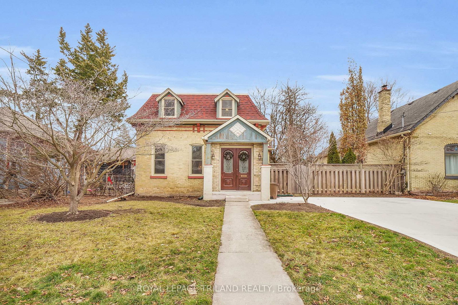 Detached House for sale at 16 EDWARD Street, London South, South F, N6C 3H1 - MLS: X12117130