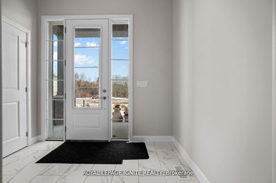 641 Lemay Grve, Peterborough North - 1 North image-0-1
