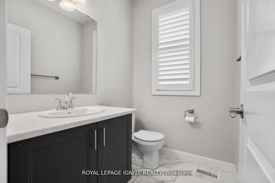 641 Lemay Grve, Peterborough North - 1 North image-0-3
