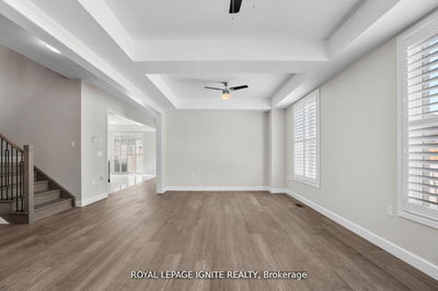 641 Lemay Grve, Peterborough North - 1 North image-0-4