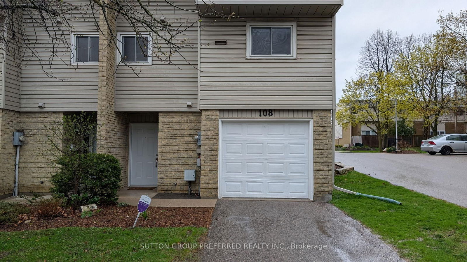Townhouse for sale at 108-159 Sandringham Crescent, London South, South R, N6C 5A9 - MLS: X12117185