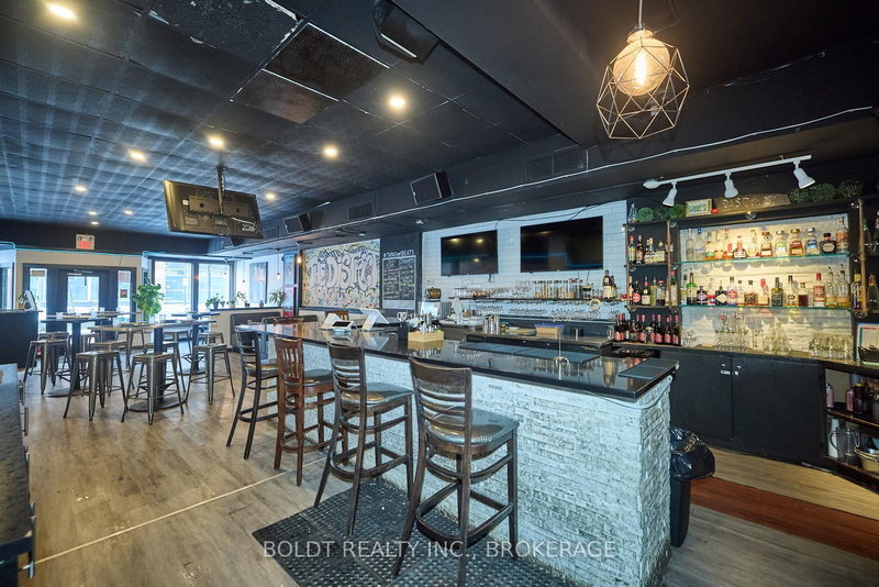 24 St. Paul St, St. Catharines, L2R 7L4 | Image 2