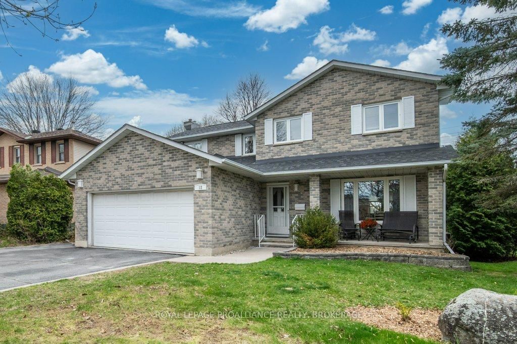 Detached House for sale at 12 Limeridge Drive, Kingston, Kingston East (Incl Barret Crt), K7K 6M3 - MLS: X12117374