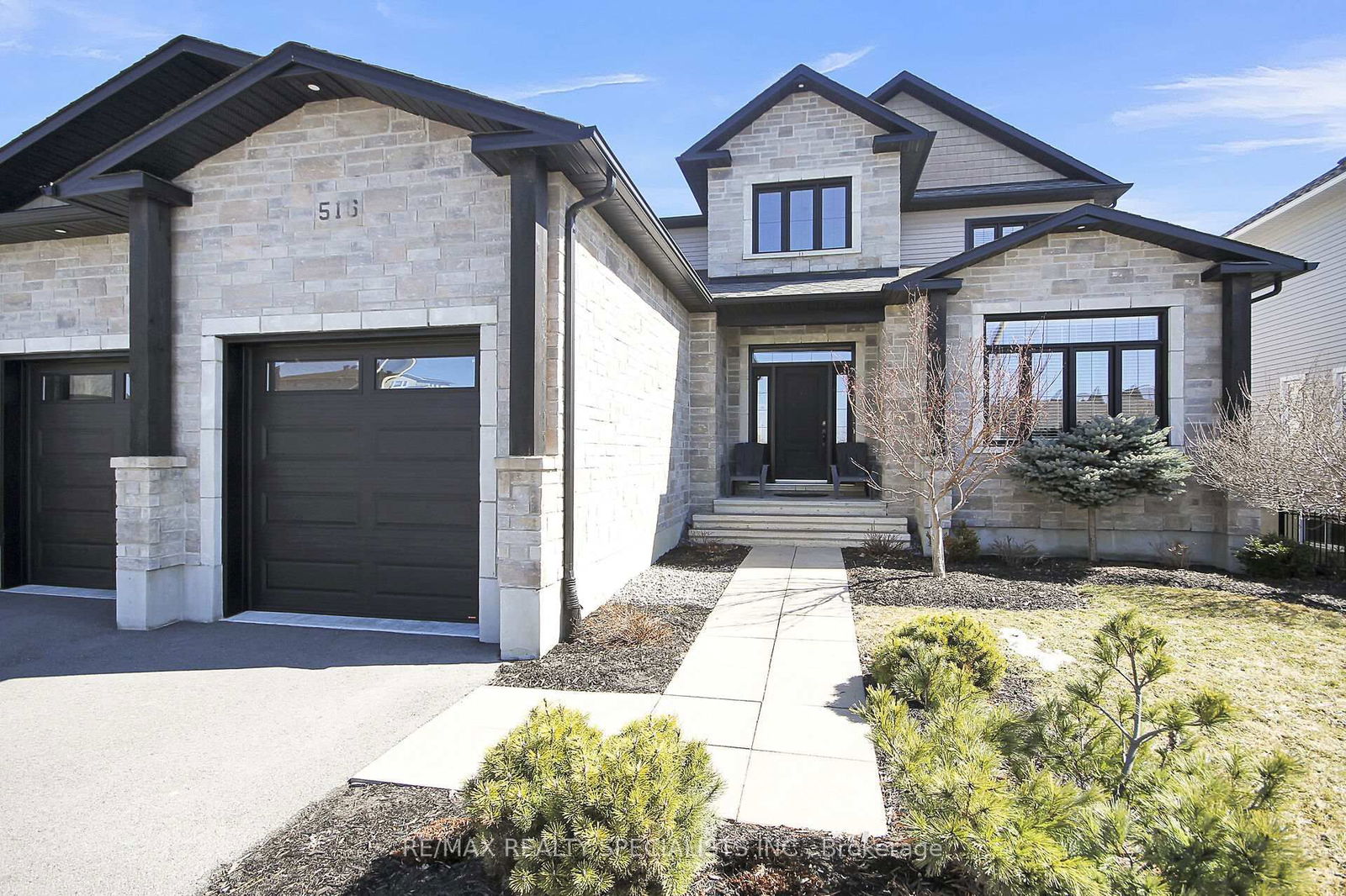 Detached House for sale at 516 Junction Street, Russell, Village of Russell, K4R 0A4 - MLS: X12117402