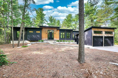 10002 Huron Dr, Lambton Shores - Grand Bend image-0-3