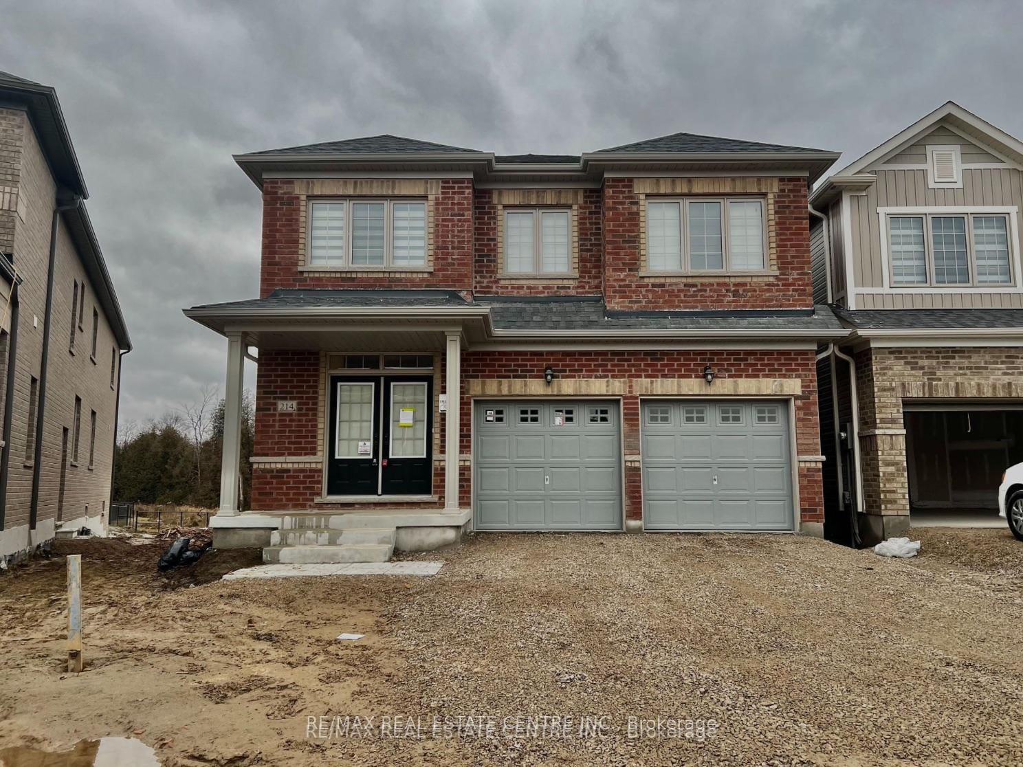 Detached House for lease at 214 Chippewa Avenue, Shelburne, Shelburne, L9V 3Y3 - MLS: X12117643