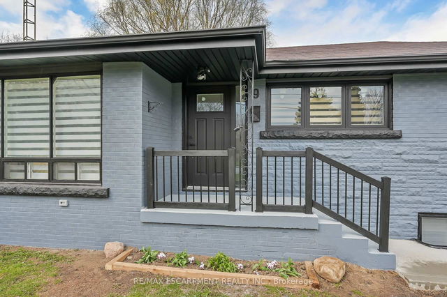 9 Faircourt Drive