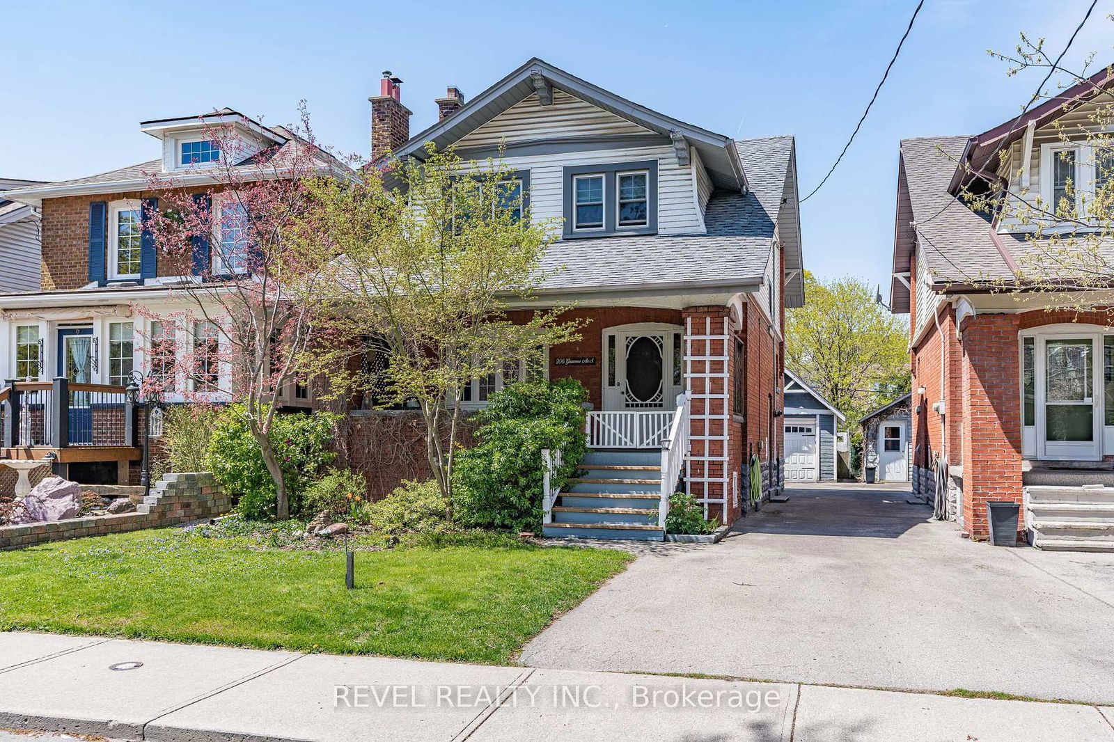 Detached House for sale at 206 Grosvenor Avenue, Hamilton, Delta, L8M 3L6 - MLS: X12117758