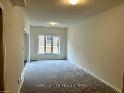 121 BAKER St, Thorold - Thorold Downtown image-0-4