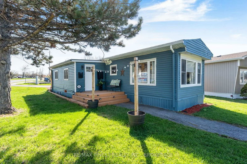 7 Clubhouse Dr, Kingston - Rideau image-0-0