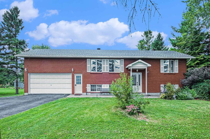 13065 Riverside Dr, South Dundas - South Dundas (Williamsburgh) Twp image-0-0