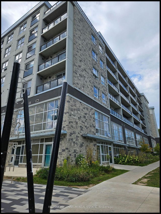 G205 - 275 Larch Street