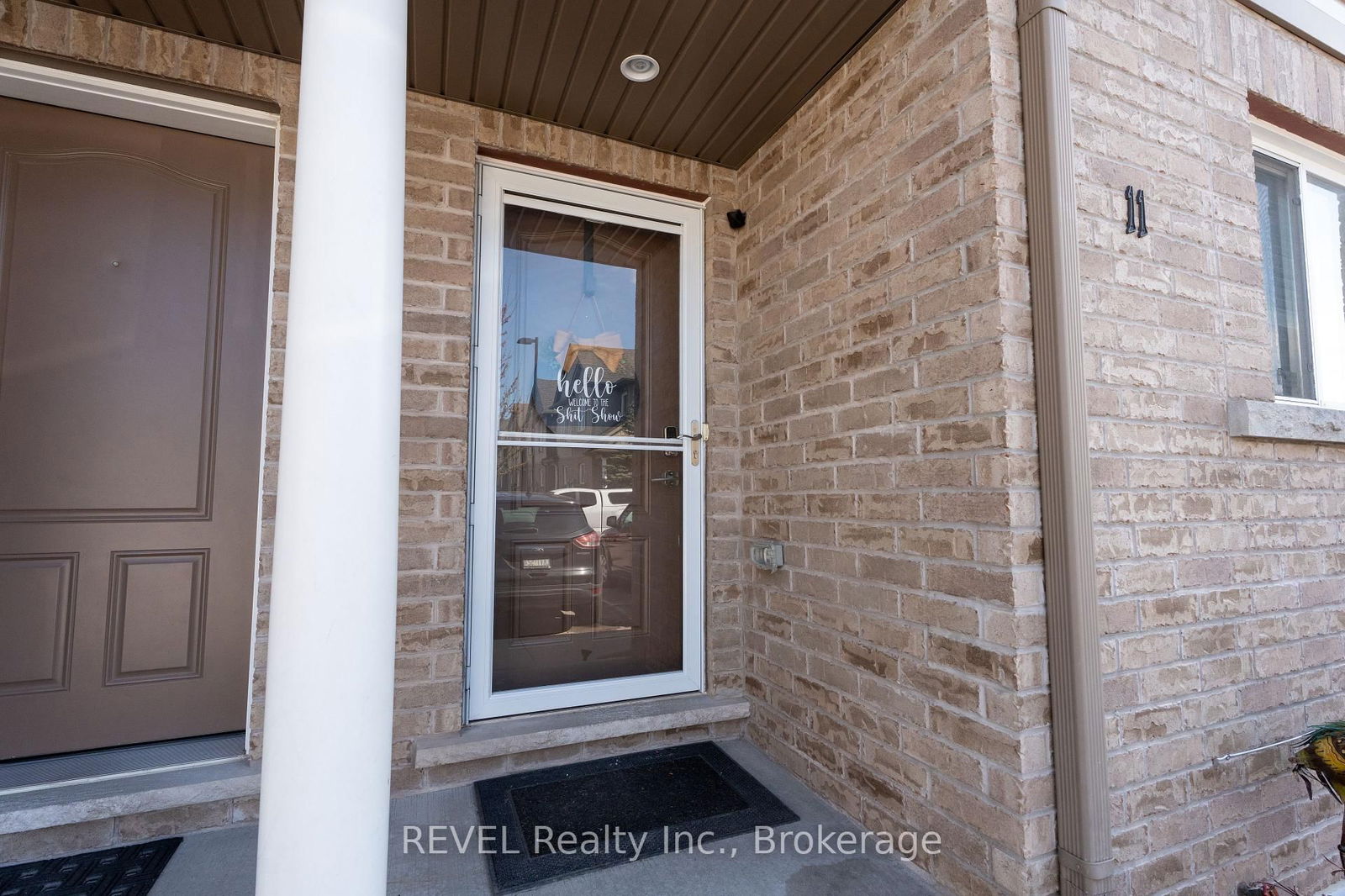 Townhouse sold at 11-6118 Kelsey Crescent, Niagara Falls, Forestview, L2H 0M6 - MLS: X12118339