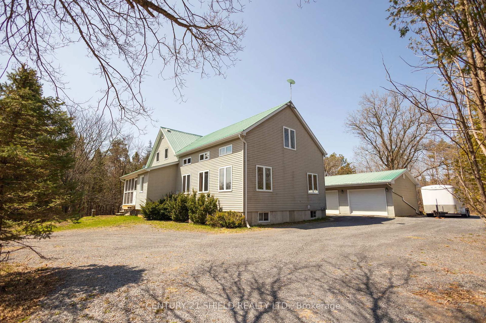 Detached House for sale at 19867 Kenyon Rd Concession 1, North Glengarry, North Glengarry (Kenyon) Twp, K0C 1A0 - MLS: X12118361