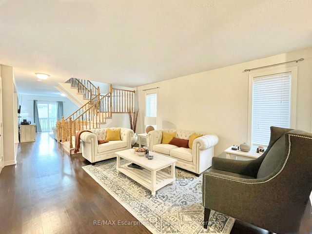 6 - 78 Peachwood Crescent