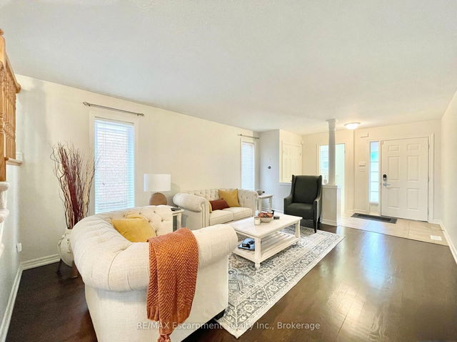 6 - 78 Peachwood Crescent