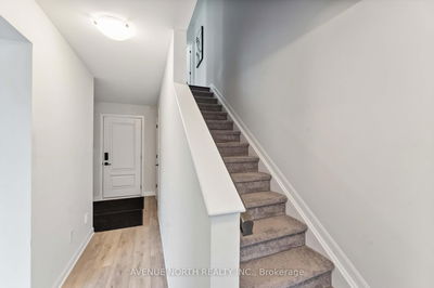25 Lakepointe Dr, Orleans - Avalon East image-0-4
