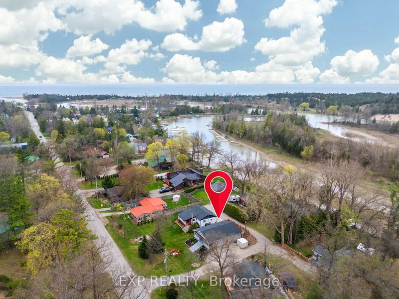 7652 Riverside Dr, Lambton Shores, N0M 2L0 | Image 3