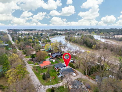 7652 Riverside Dr, Lambton Shores - Port Franks image-0-2