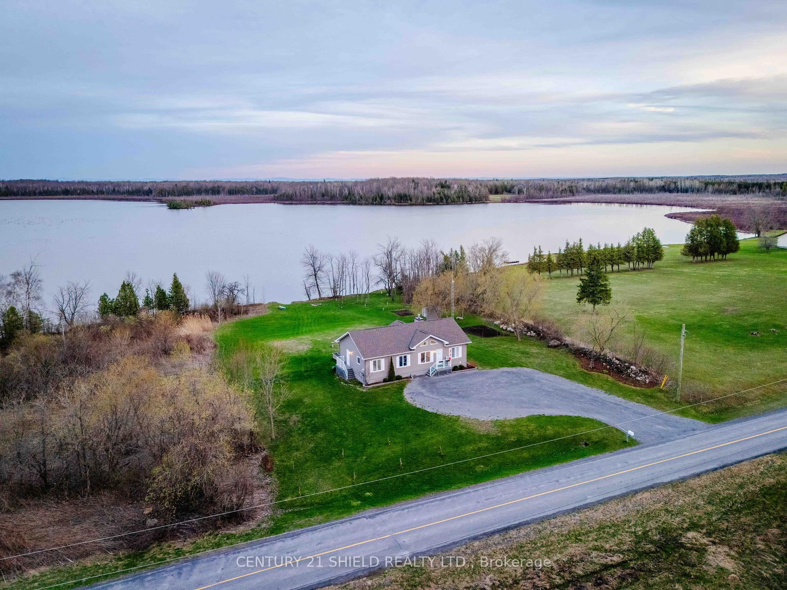 Detached House for sale at 19053 Masterson Road, North Glengarry, North Glengarry (Kenyon) Twp, K0C 1B0 - MLS: X12118531