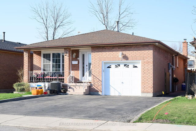 34 SKYVIEW Drive