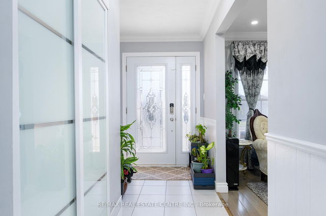 34 SKYVIEW Drive