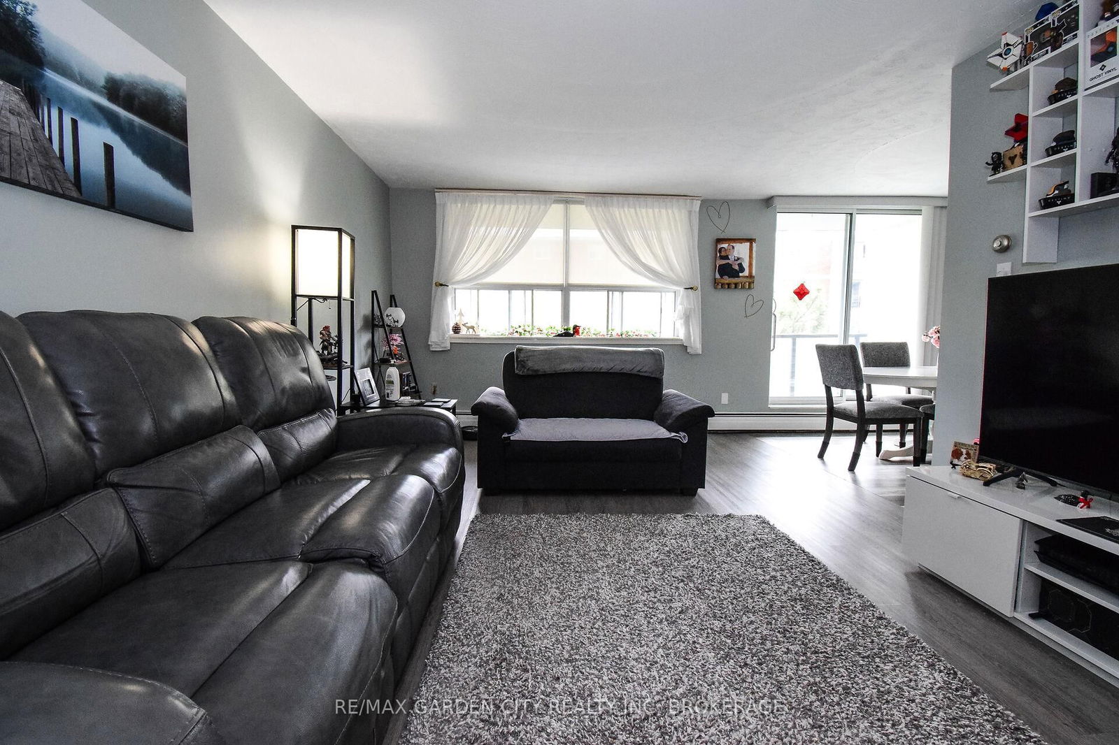 Condo for sale at 811-359 GENEVA Street, St. Catharines, Fairview, L2N 2G5 - MLS: X12118588