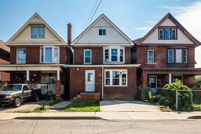 92 BARNSDALE Avenue