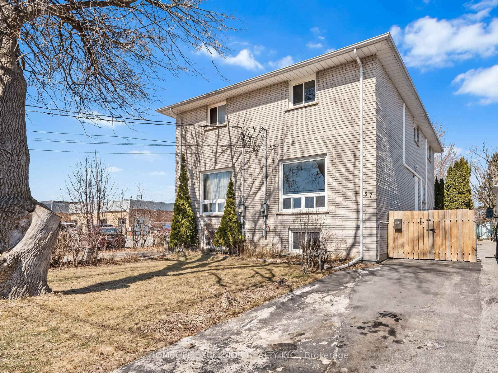 Semi-Detached House for sale at 37 Maccauley Street, Kingston, Rideau, K7K 2V8 - MLS: X12118723