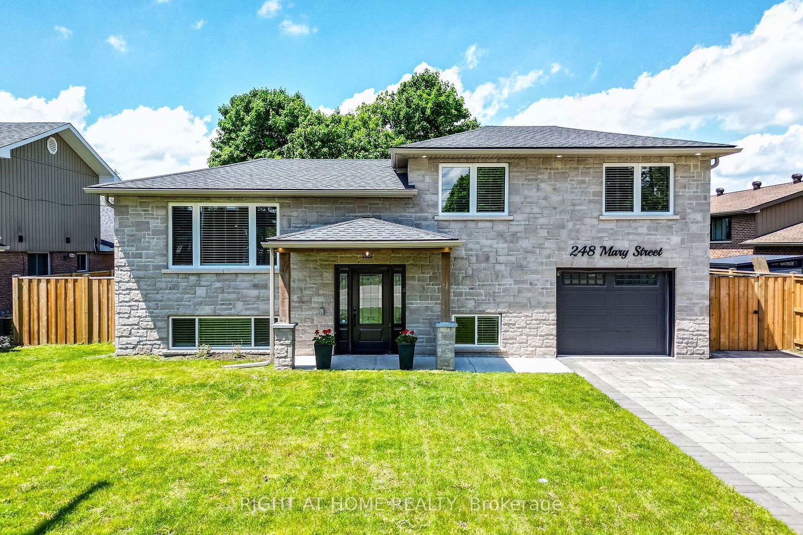 Detached House for sale at 248 Mary Street, Guelph/Eramosa, Rockwood, N0B 2K0 - MLS: X12118823
