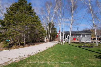 137 Maple Dr, Northern Bruce Peninsula - Northern Bruce Peninsula image-0-4