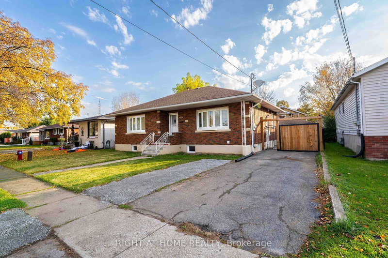 47 Marshall Ave, Welland, L3C 2N1 | Image 2