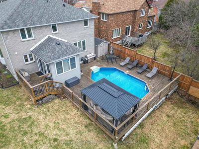 25 Canterbury Cres, North Bay - Airport image-0-4