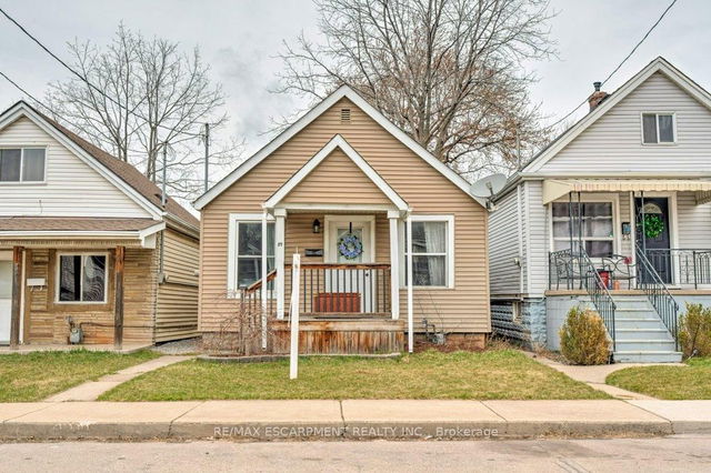 89 Albany Avenue