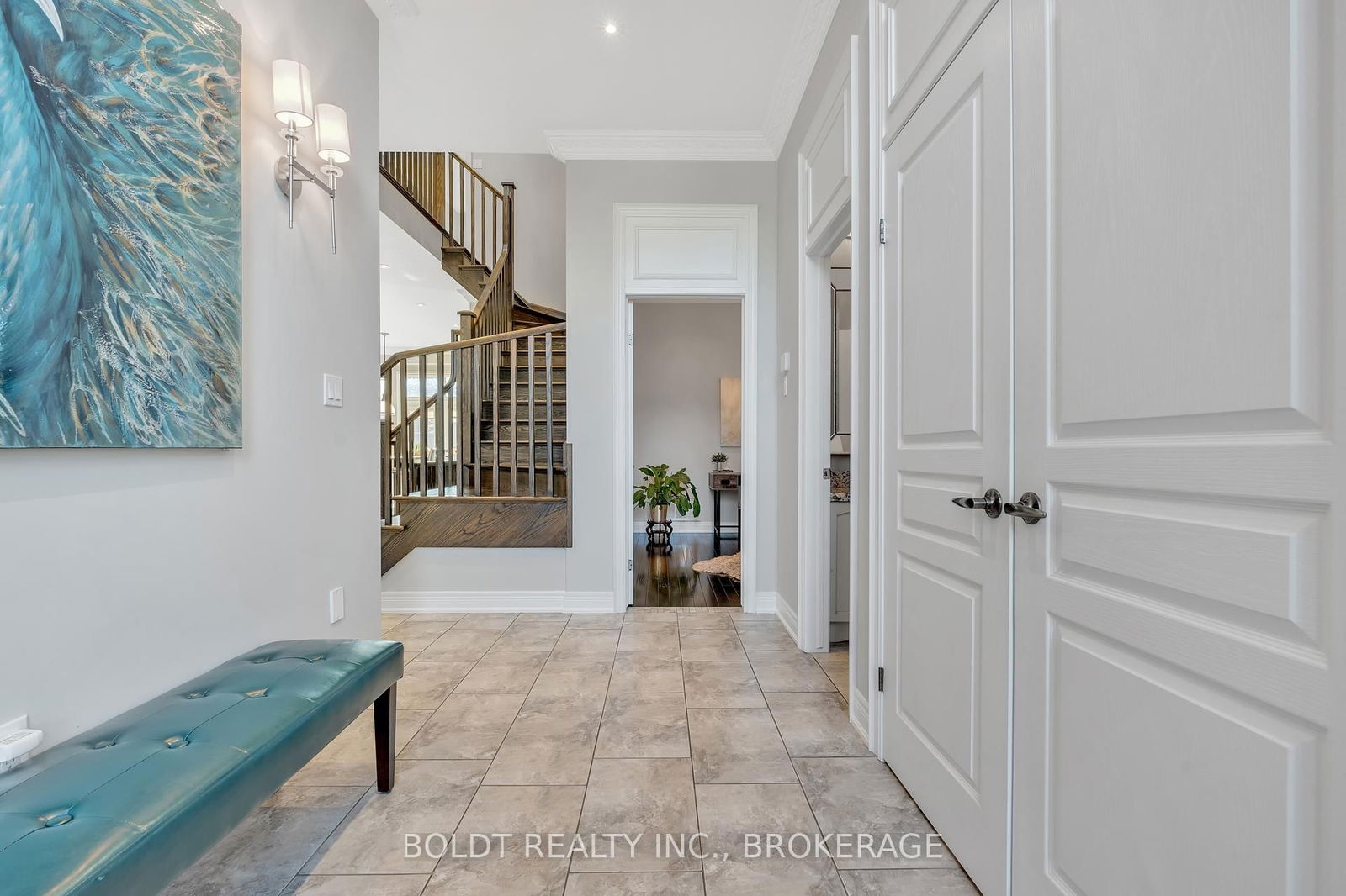 Detached House for sale at 47 Lorupe Court, Hamilton, Ancaster, L9G 0C8 - MLS: X12119362