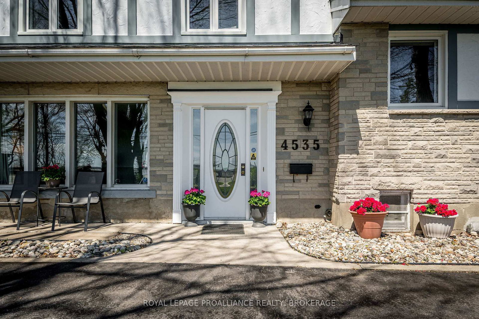 Detached House for sale at 4535 Bath Road, Loyalist, Amherstview, K7N 1A6 - MLS: X12119375