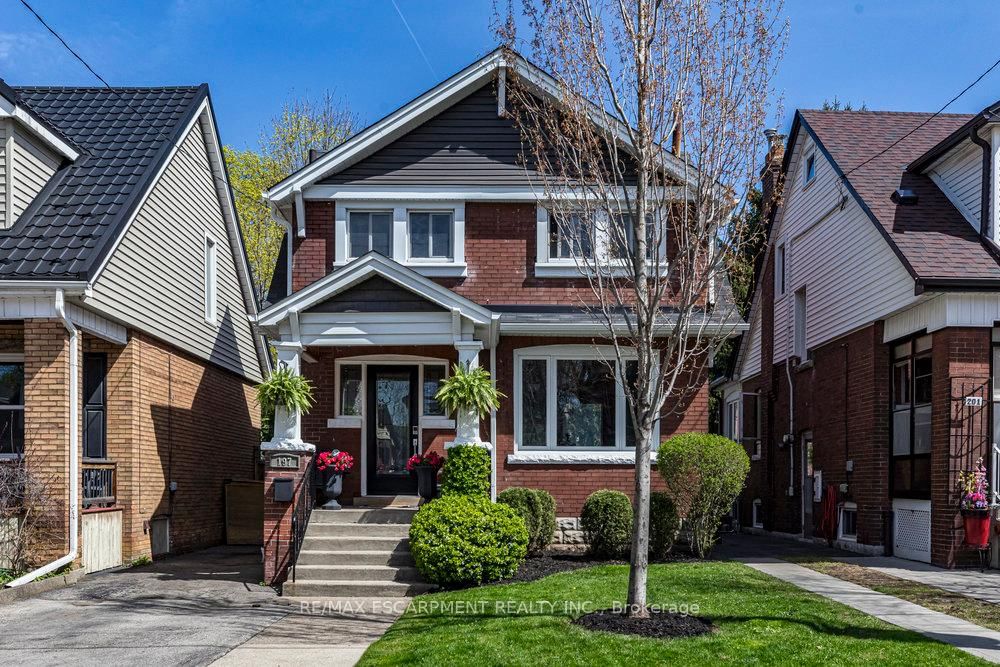 Detached House for sale at 197 Balmoral Avenue, Hamilton, Delta, L8M 3K5 - MLS: X12119394