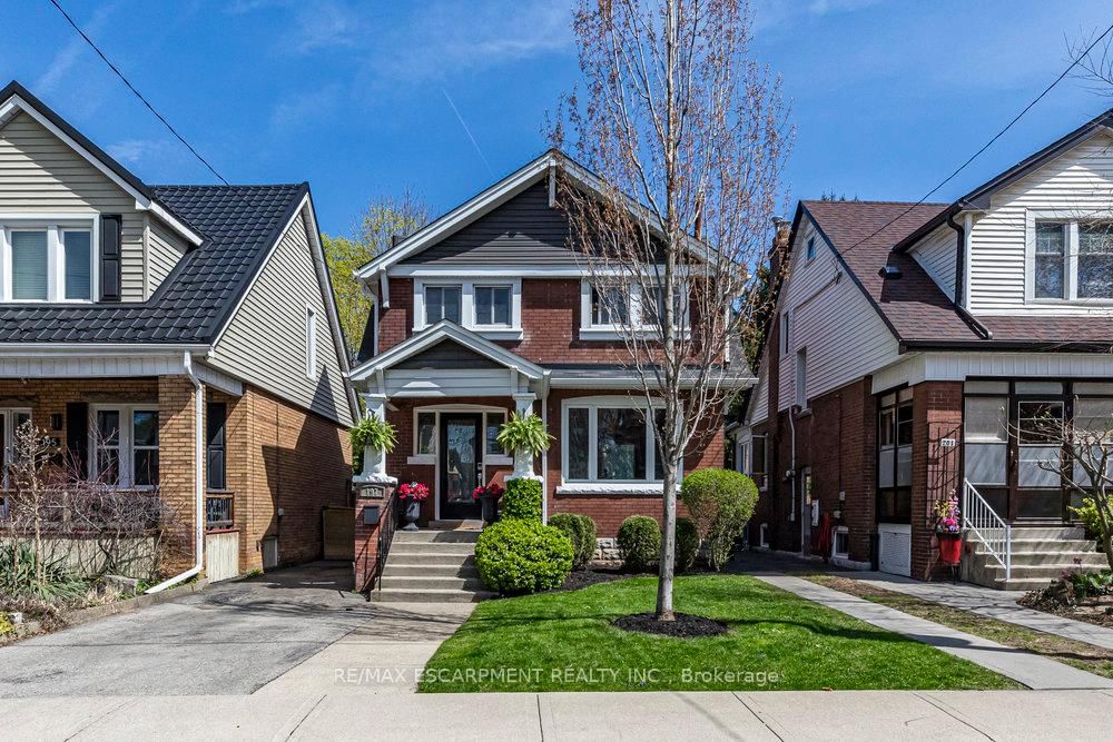 Detached House for sale at 197 Balmoral Avenue, Hamilton, Delta, L8M 3K5 - MLS: X12119394