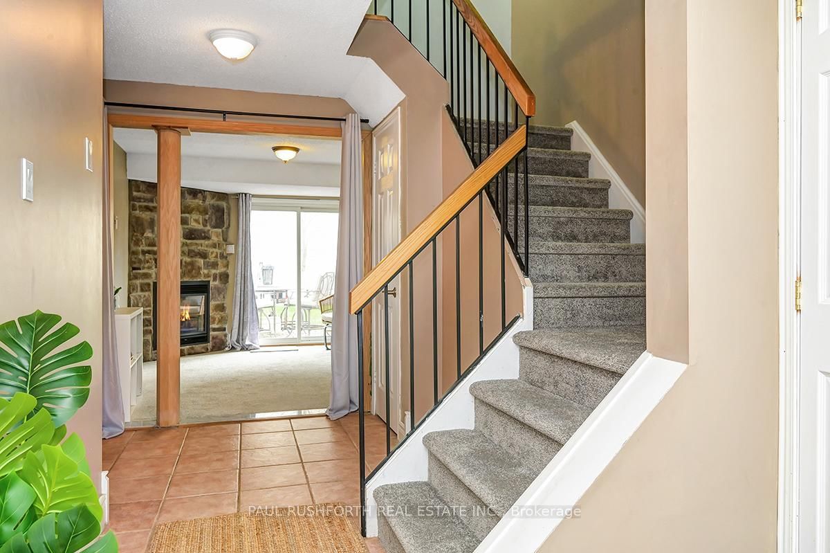Townhouse for sale at D-5 Crestlea Crescent, Ottawa, Tanglewood, K2G 4N1 - MLS: X12119404