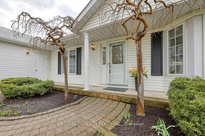 9 East Morningside Circ, Wilmot -  image-0-2