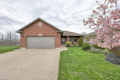 17 Scourfield Dr, Ingersoll - North