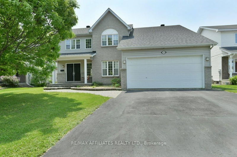 254 Jamieson St, Almonte - Almonte image-0-0