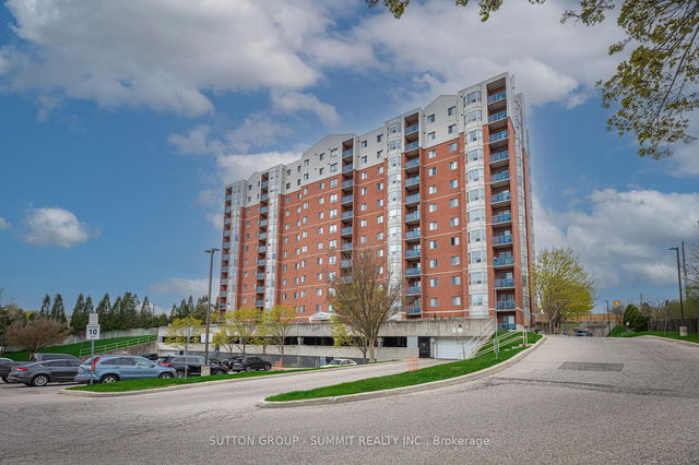 806 - 30 Chapman Court