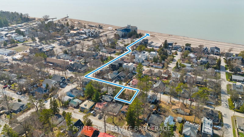 28 Woodward Ave, Lambton Shores - Grand Bend image-0-0