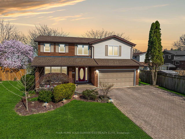 8 Coupland Court