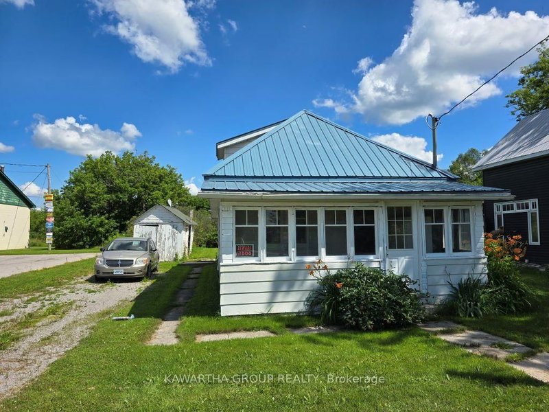 129 Lindsay St, Kawartha Lakes, K0M 1N0 | Image 2