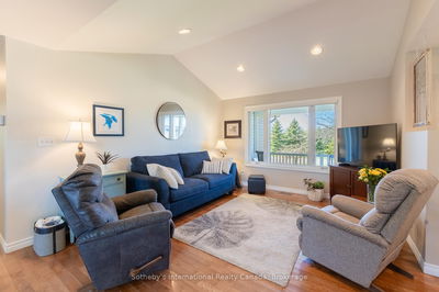 48 Sydenham St, Ashfield-Colborne-Wawanosh - Ashfield