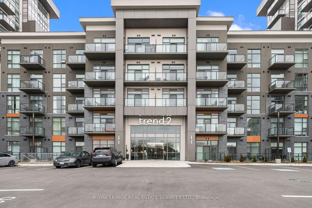 525 - 460 Dundas Street