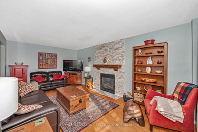 1814 Thornecrest St, Orleans - Chapel Hill image-0-4