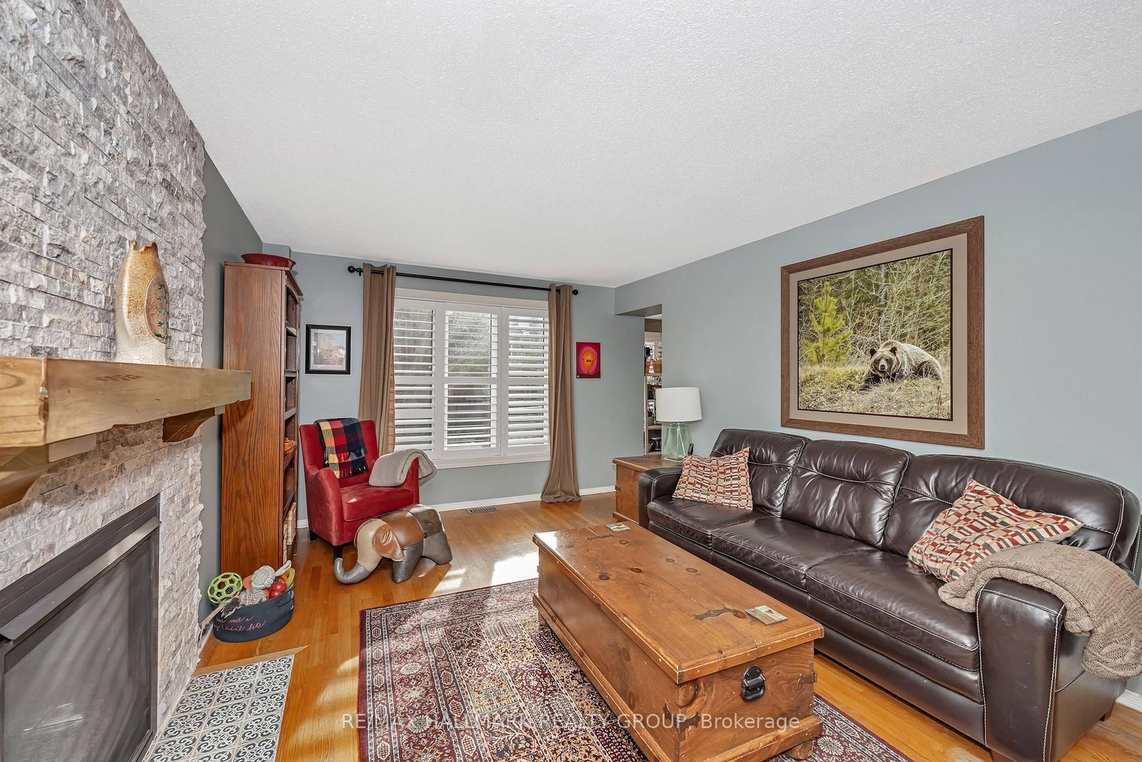 Listing Image 7